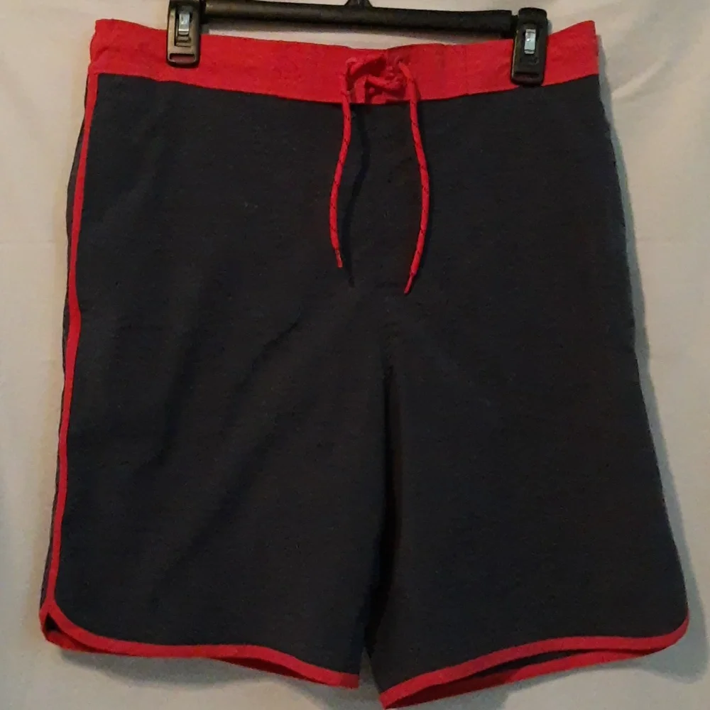E-board Swim Shorts Swim Trunks Men’s Medium (32-34) 9-inch Inseam NEW